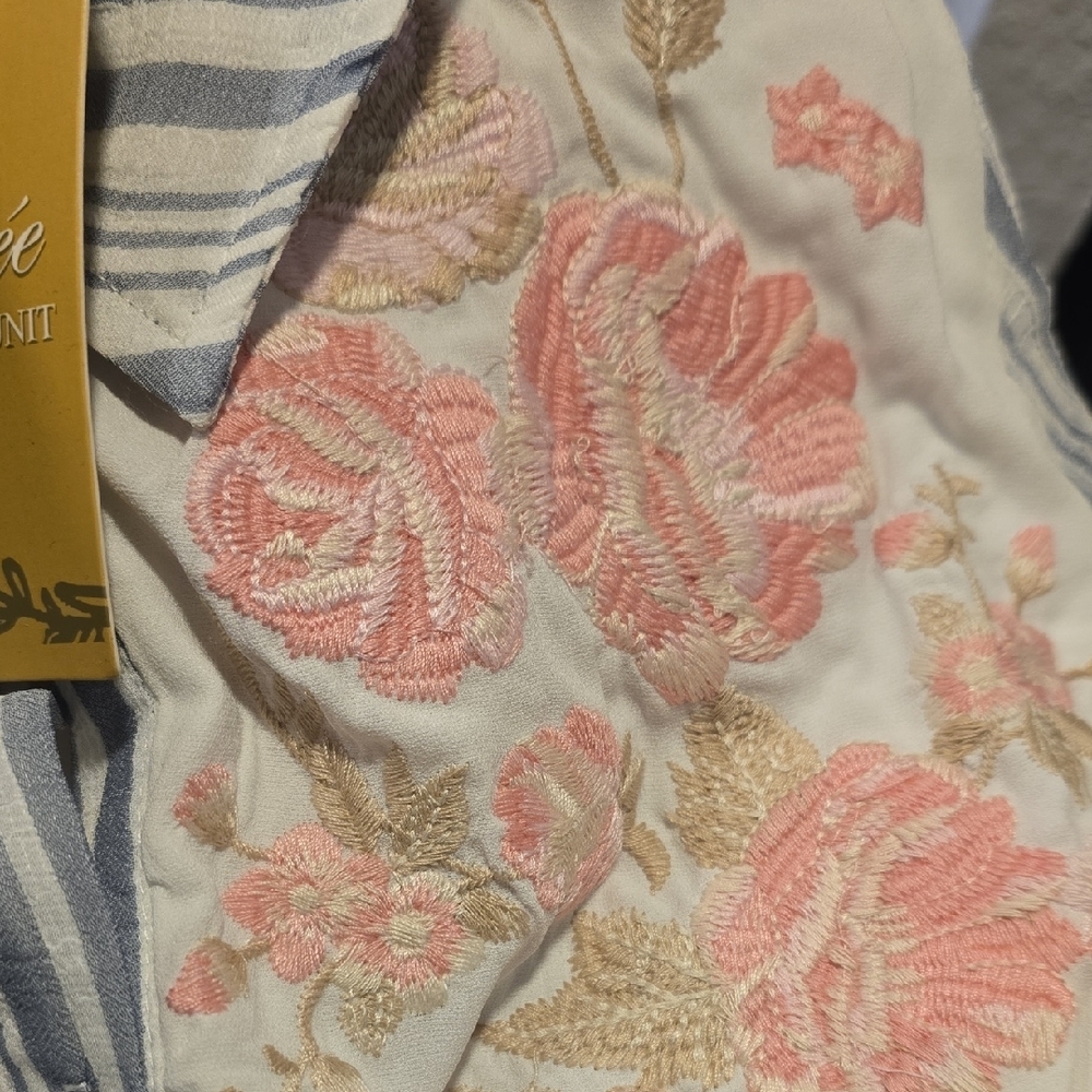 Andrée By UNIT Striped Floral Maxi Dress - Picture 3 of 3